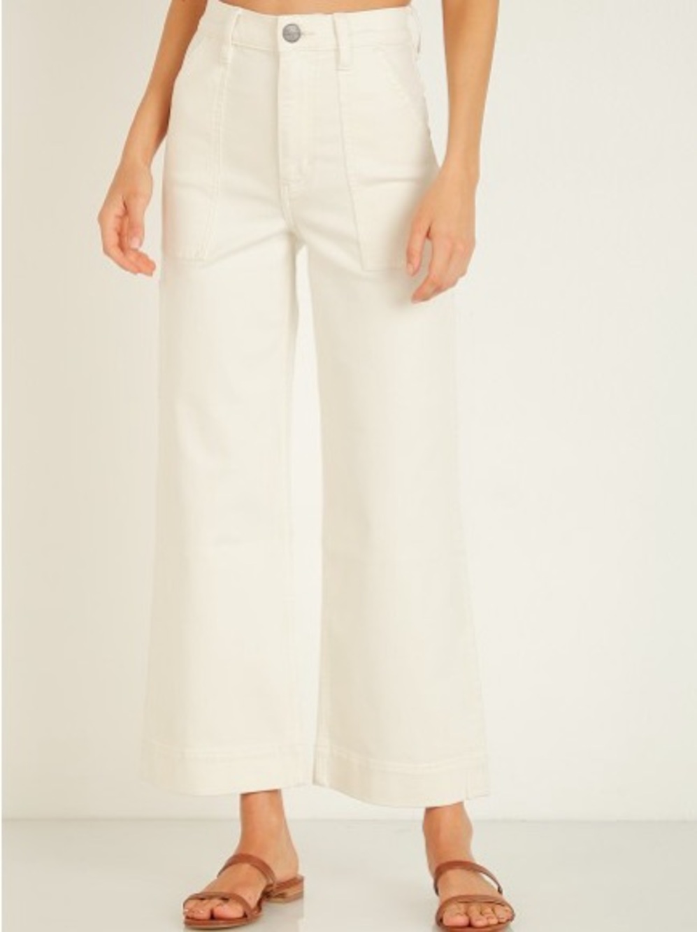 Wrangler Utility Crop Jean in Bone